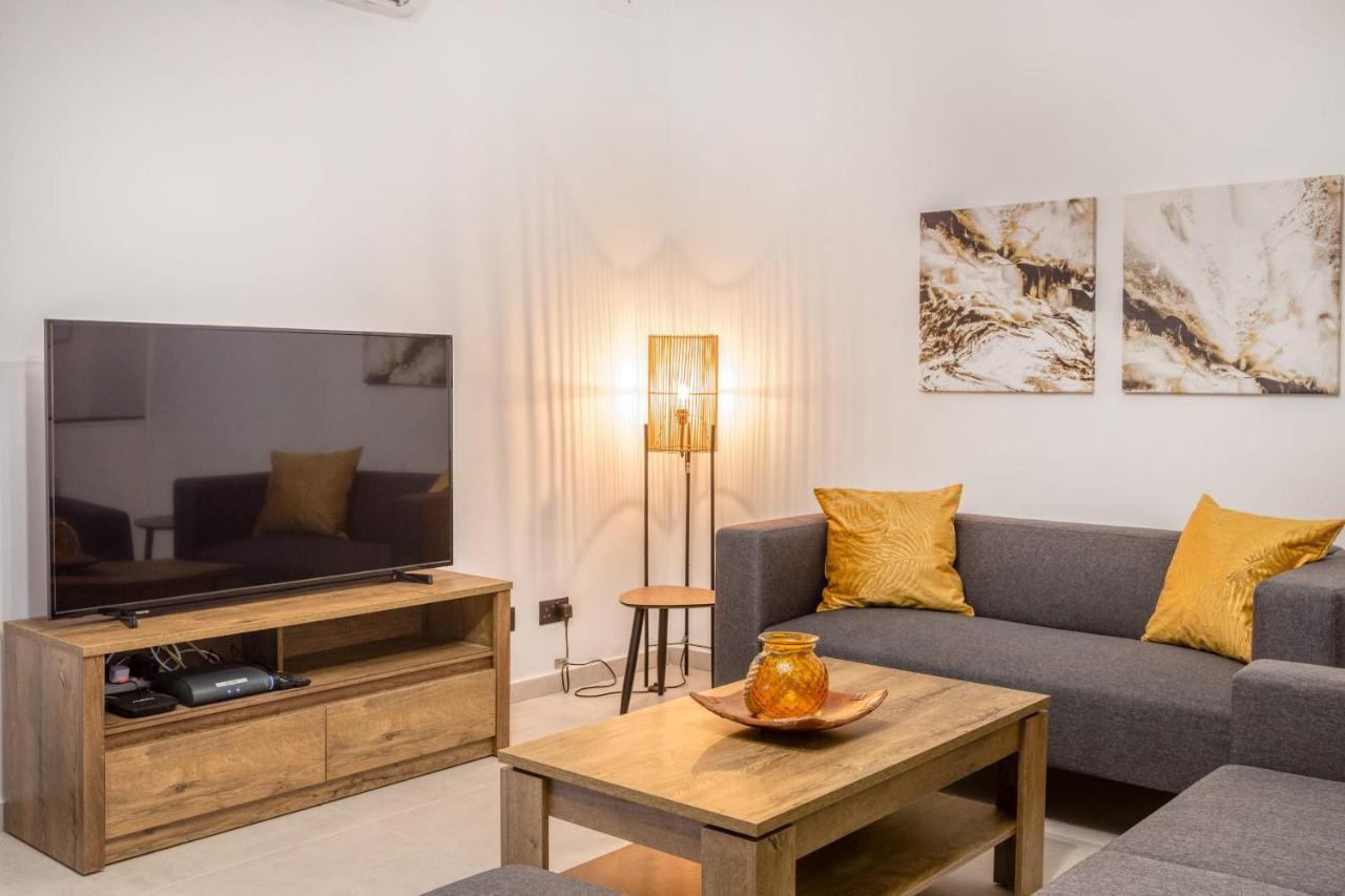 Pool Apartment Is-Swieqi Exteriör bild