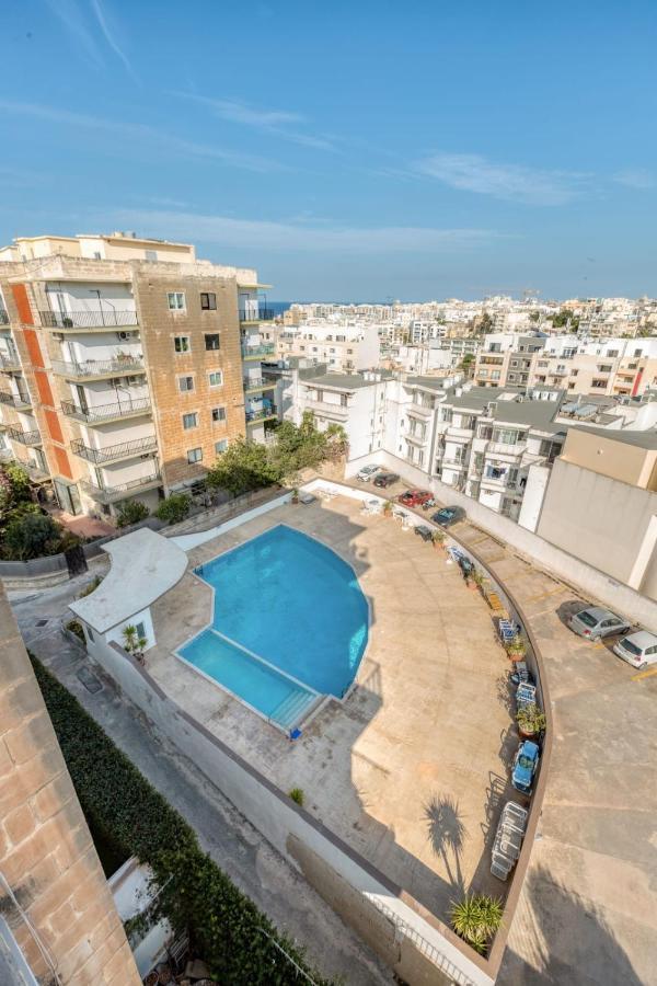 Pool Apartment Is-Swieqi Exteriör bild