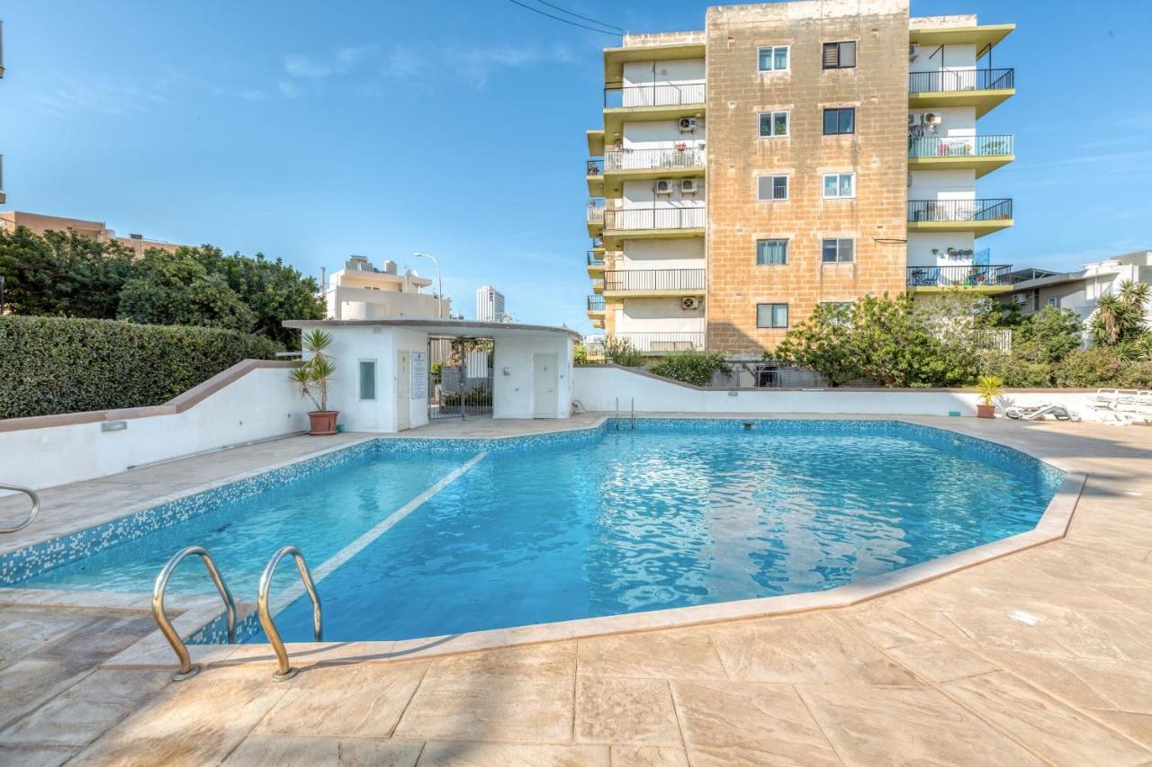 Pool Apartment Is-Swieqi Exteriör bild